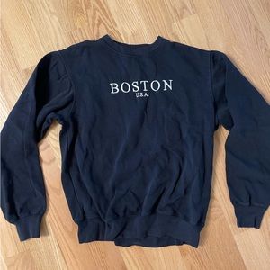 Brandy Melville Boston USA Crew Neck